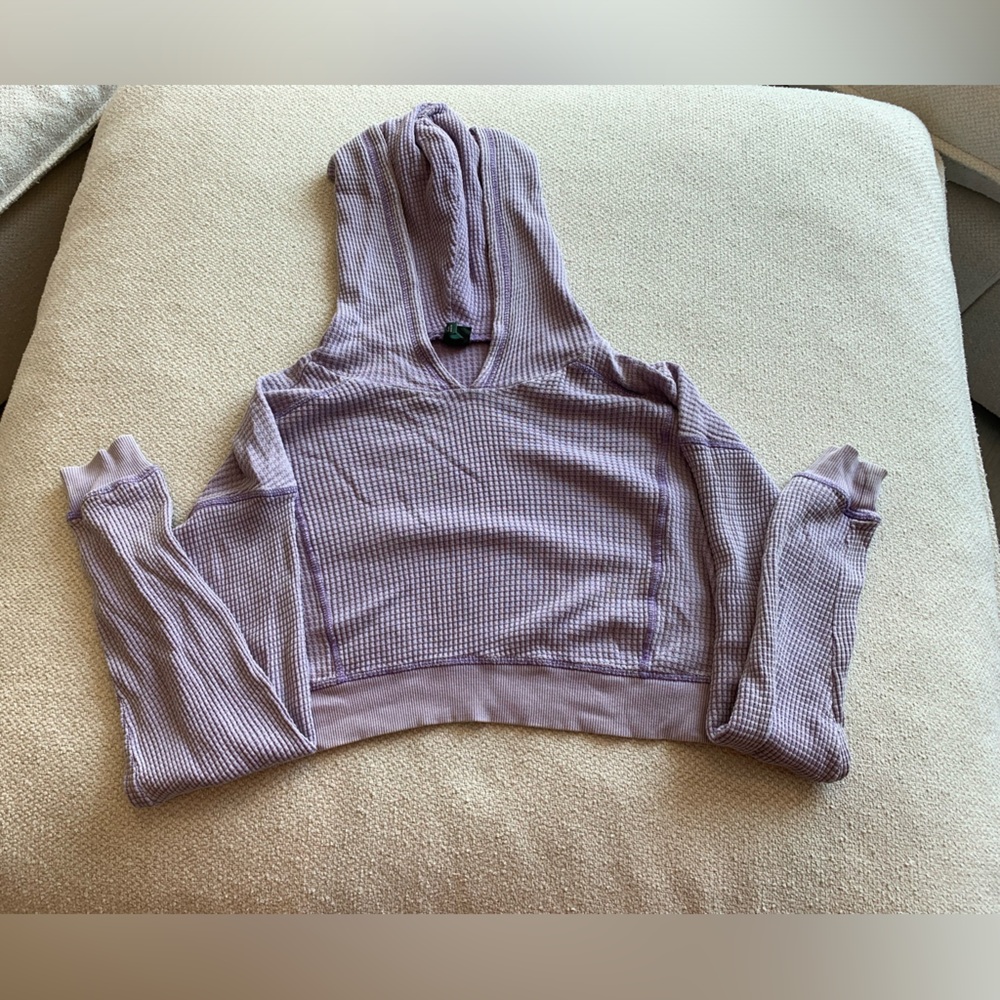 Wild fable cropped light sweater